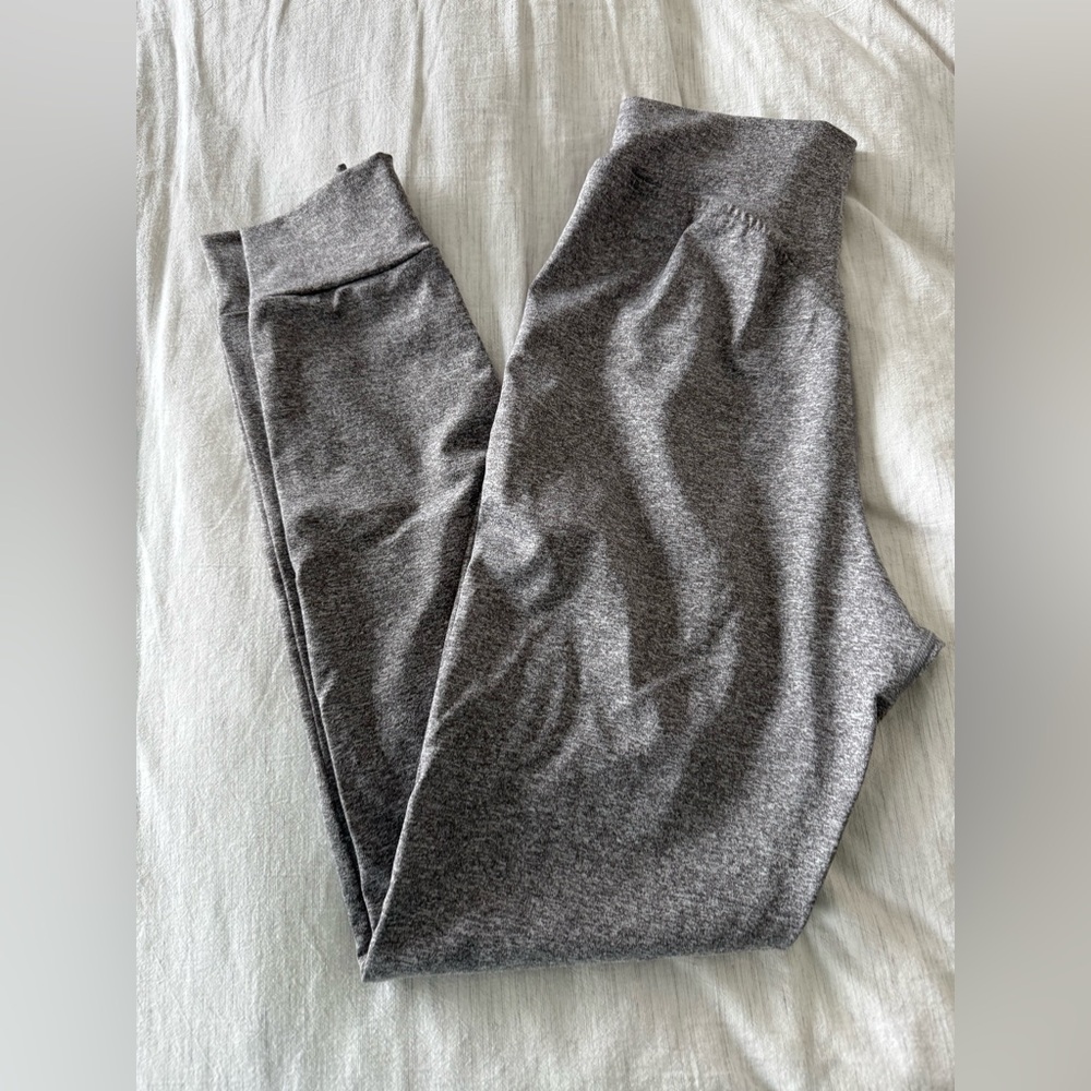 BuffBunny Heather Gray Leggings